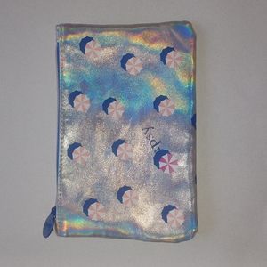 Holographic Unicorn Skin ipsy glam bag for the beach pool cruise Copy-3